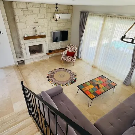 Cesme Aegean Pearl Villa فيلة